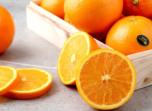 Fresh orange slices